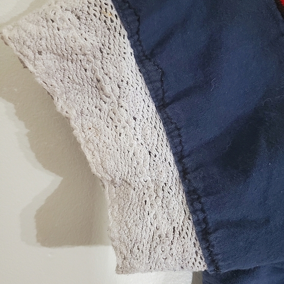 Embroidered Top  Size Med - Picture 5 of 7